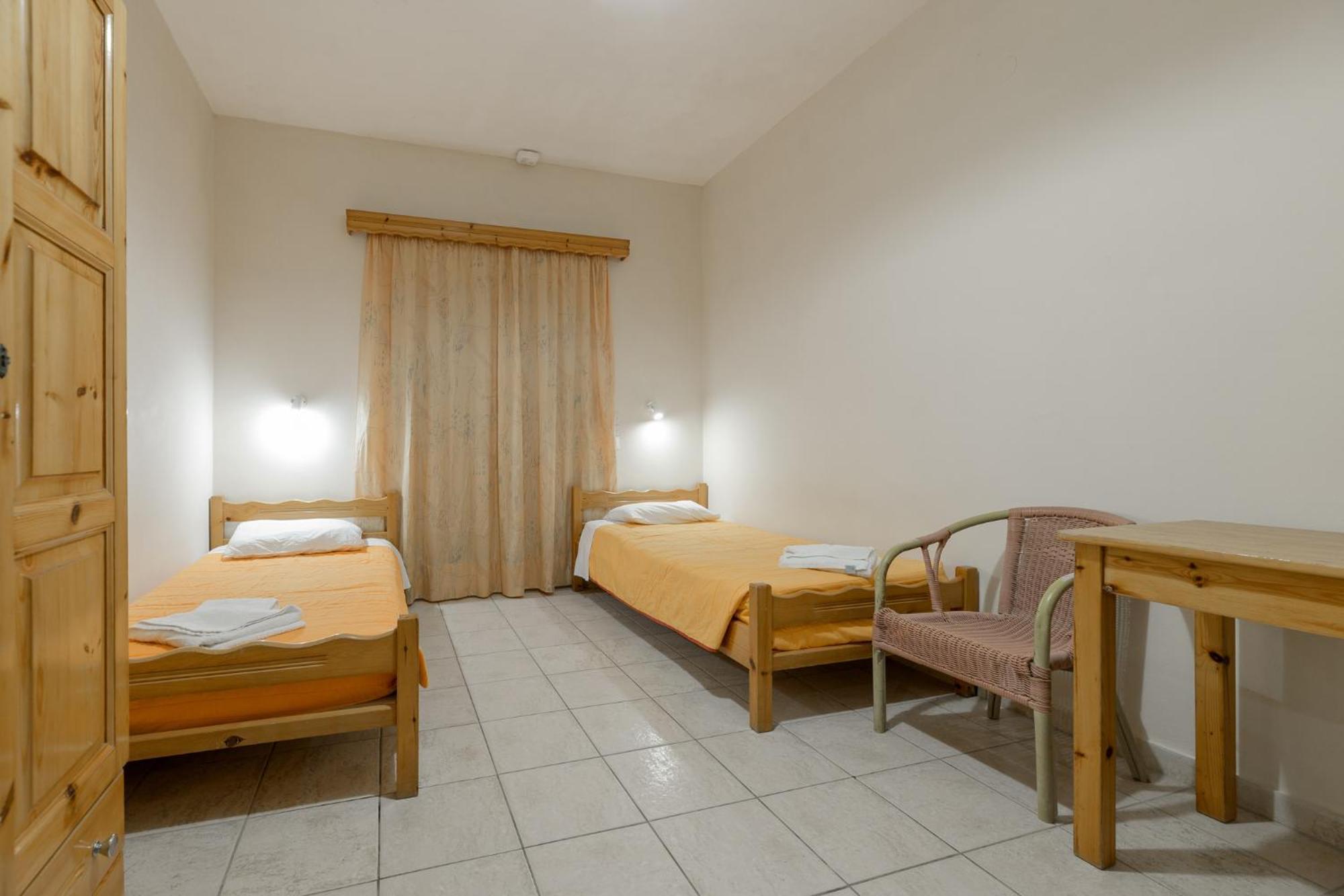 Pink Panther & Appartement Laganas